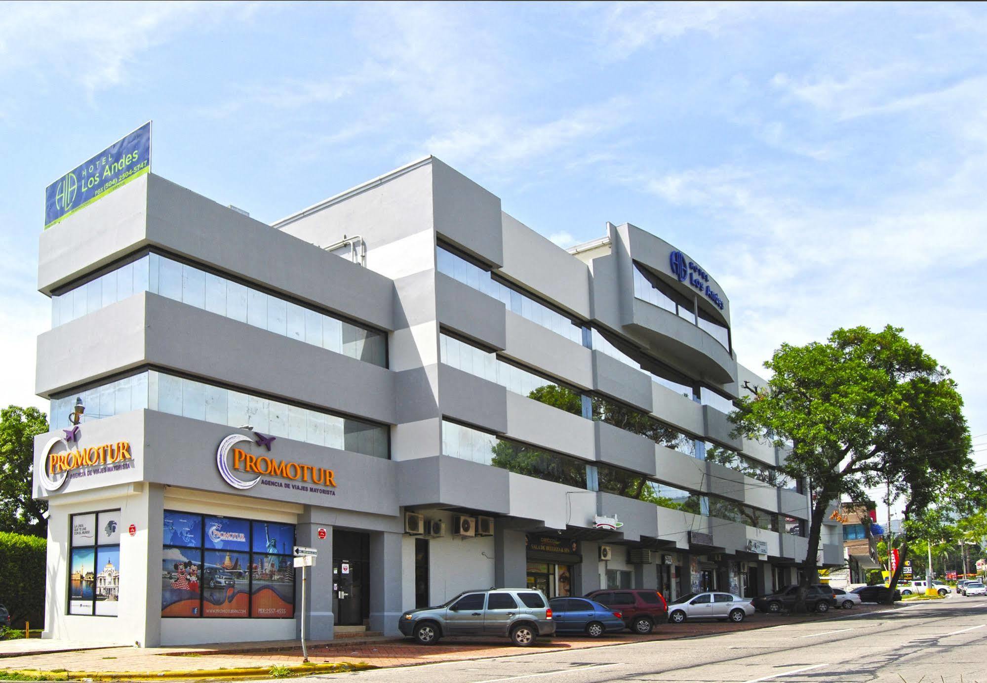 Hotel Los Andes San Pedro Sula Bagian luar foto